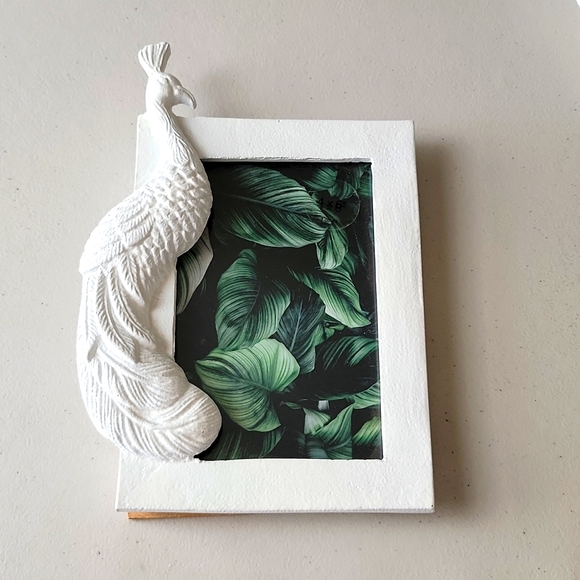 Opalhouse Other - Opalhouse Peacock Photo Frame 4" x 6" Designed with Jungalow White Finish  NWOT